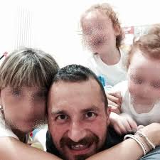 Bimba uccisa nella culla dal padre, la mamma: "Ho lasciato il coltello sul  tavolo, speravo si ammazzasse"