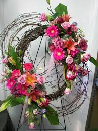 Blooming Grapevine Wiley Funeral Home Granbury Town And Country Floral In Granbury Tx Town And Country Floral Gallery With Images Funeral Floral Arrangements