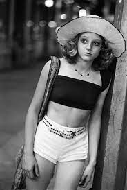 Robert de niro, jodie foster, albert brooks and others. Jodie Foster At 13 Y O Playing Iris In Taxi Driver 1976 9gag