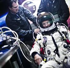 Mehrfach schrammte felix baumgartner bei seinem sprung aus. Raumfahrt Was Der Baumgartner Sprung Der Forschung Bringt Welt