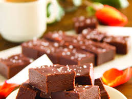 Caramels Au Chocolat Et Beurre Salu00e9 Recette Caramels Au Chocolat Recette Bonbon Caramel Et Chocolat