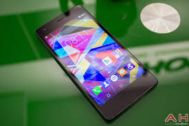 Hands-On With Archos Diamond S, Diamond ...