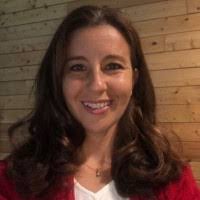 Kari Oneal's Instagram, Twitter & Facebook