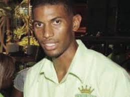 I dont live in anybodys shadow