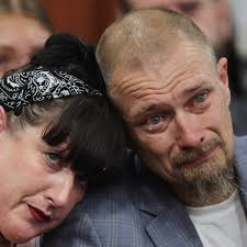 White Abarrio wins $6M Breeders' Cup Classic, trainer Rick Dutrow back