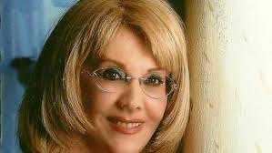 Παρασκευή 04 σεπτεμβρίου 2020, 11:40. Kelly Sakakoy Se Ti Hlikia Pe8ane Spyros Fasianos Kai Paralysh Biografiko