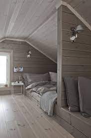 Idea Of 4th Bedroom Being A Loft As A Small 3rd Level Interior Soverom Hyttesoverom Soverom Med Hems