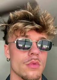 Pin de Vickie Rucker en UMMMM. bonus section