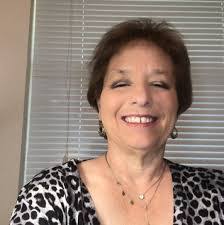 Tammy Senter's Instagram, Twitter & Facebook