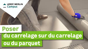 Colle pour carrelage sur carrelage. Comment Poser Du Carrelage Sur Du Carrelage Ou Du Parquet Leroy Merlin Youtube