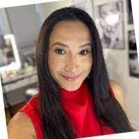 Carrie Striedinger's Instagram, Twitter & Facebook