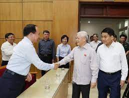 Ttxvn) thay mặt các ứng cử viên đơn vị bầu cử số 1 thành phố hà nội, tổng bí thư nguyễn phú trọng phát biểu trân trọng cảm ơn cử tri về các ý kiến đóng góp chân thành, đúng đắn. Tá»•ng Bi ThÆ° Chá»§ Tá»‹ch NÆ°á»›c Nguyá»…n Phu Trá»ng Tiáº¿p Xuc Cá»­ Tri Tp Ha Ná»™i Baotintuc Vn