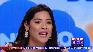 Karla Erazo agueva en television nacional a su pretendiente al despreciar  el anillo de compromiso