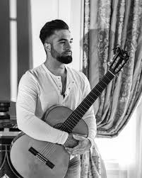 43 3 K Mentions J Aime 560 Commentaires Kendji Girac Kendjiofficiel Sur Instagram Nikosaliagas Singer Music Instruments Men