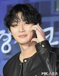 My beautiful fan , no come my house to borrow fan o 🤣🤣🤣