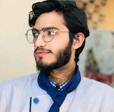 Who has the most weight in the picture?