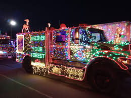 Well, it's looking like another rainy Truckers Parade this Saturday in  Eureka. We'll still be there and we hope to see the parade route lined with  locals and their ☂️ s! Shout