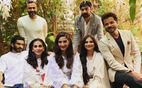 We did not find results for: Anil Kapoor Sunita Kapoor 36th Wedding Anniversary Kids Sonam Rhea Share Some Unseen Pics Shower Parents With Love