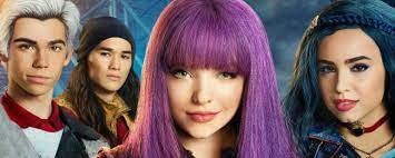 Descendants 2 Nuevo Trailer Y Poster Del Filme Centrado En Los Hijos De Los Villanos De Disney Con Imagenes Descendientes