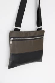 Olive Green Vegan Crossbody Purse Vegan Crossbody Bag Vegan Leather Bag Casual Bag Everyday Bag Vegan Purse E Purses Crossbody Casual Bags Vegan Purses