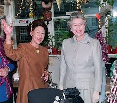 1990's royal family christmas photo. 28 Spectacular Photos Of Princess Diana And The Royals Celebrating Christmas Over The Years