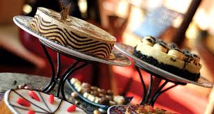 Die süßen, liebevoll verzierten leckereien sorgen nicht nur beim geburtstagskind und seinen kleinen gästen für begeisterung, sondern gehören auch für viele hobbybäcker zu den absoluten lieblingsrezepten. Herzhafte Torten Fur Alle Anlasse Mein Tortenladen De