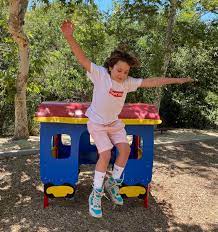 Selma blair opened up about the realities of multiple sclerosis in a revealing instagram post. Selma Blair Selmablair Instagram Photos And Videos