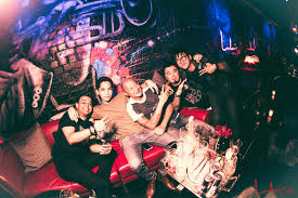 Come chill and dance at this posh and hip spot where the music never stops and the fun never ends. Newly Opened Lulu S Lounge Brings The 60s New York Back Alley Club To Singapore S Nightlife Scene