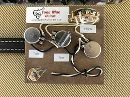 Contains the following traditional brand quality parts you can download a copy of the strat wiring diagram here. Fender Stratocaster Upgrade Wiring Kit With Pio Vintage Tone Caps