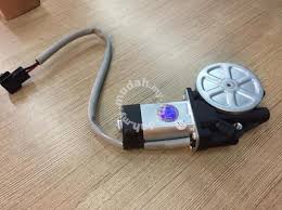 The window motor lowers and raises the window glass on cars that feature power windows. Toyota Harrier Mcu15 Mcu30 Power Window Motor Car Accessories Parts For Sale In Taman Permata Kuala Lumpur Mudah My