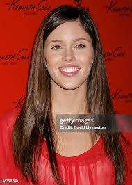 Kayla Levine's Instagram, Twitter & Facebook