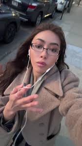 What’s going on. #hinge #finance