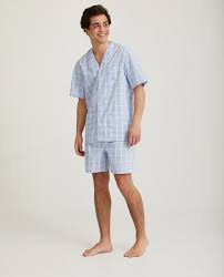 Dormez en toute sérénité avec un pyjama homme confortable. Pyjama Short Homme A Carreaux Bleus Mode Homme El Corte Ingles