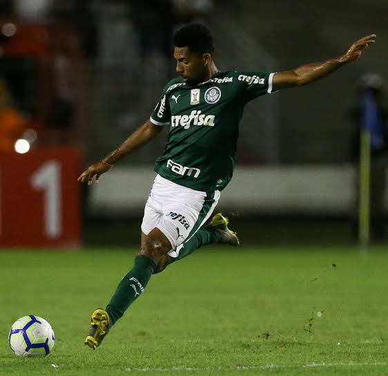 Matheus Fernandes comemora primeiro jogo completo pelo Verdão após 11 meses de sua chegada