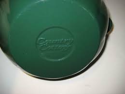 Country Cottage Hunter Green Enamel Pumpkin Cast Iron Casserole With Lid