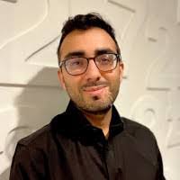 Chris Eakins's Instagram, Twitter & Facebook