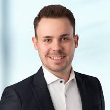 Dennis Pieper: Finanzberater in Lübeck