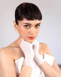 ShotByHenry IshaTalwar x FaceMag Face of the month: @talwarisha Produced  By: @facemag.in Publisher: @harshithundet @kanchanshrivastava06 Creative  Director: @farrahkader Video Shot by : @karanhenry Edited by :  @motion_engineers Photography ...