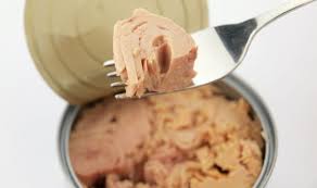 Se qualcuno pensa che il tonno in scatola sott'olio o al naturale non sia un alimento sano, si sbaglia! Che Fare Col Tonno In Scatola Ecco 10 Idee Gustose