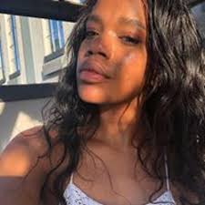 Kayla Mast's Instagram, Twitter & Facebook