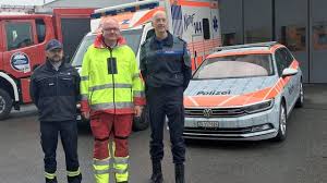 Die bereitschaftspolizei der zuger polizei ist bei einem unfall, einem diebstahl oder einem anderen ereignis als erstes am ort. Esaf 2019 In Zug Polizei Feuerwehr Und Sanitat Mit Grossaufgebot Bereit News Srf