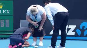 63 kg rechtshändig weltrangliste damen: Monica Niculescu A PÄƒrÄƒsit Turneul De La Dubai DupÄƒ Un Incident Urat Adversara A Lovit O Cu Mingea In Ochi Pe Coechipiera Romancei Video