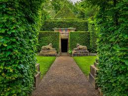 The sky garden was meant to be a free public space with the most spectacular views of london. Step Inside 12 Of England S Most Beautiful Gardens Travel Smithsonian Magazine