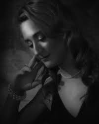 Elizabeth Bowerman's Instagram, Twitter & Facebook