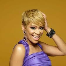 Lauryn Overbey's Instagram, Twitter & Facebook