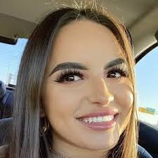 Luisa Quintana's Instagram, Twitter & Facebook