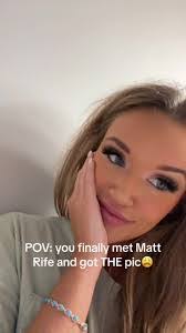 Kaitlin Dowd's Instagram, Twitter & Facebook