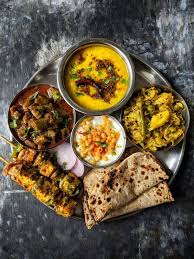 10 Indische Thali Mahlzeit Ideen In 2020 With Images Indian Food Recipes Indian Food Recipes Vegetarian Rajasthani Food
