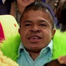 Así anduviera mi ahijado, pero nadie me eligió de padrino, ni modo🎓🎓😌