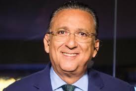 There, as a teenager, he began practicing equestrianism, volleyball, football, handball, swimming and karting.at age 15, he moved to brasília where he met lúcia, who would become his first wife. Galvao Bueno Celebra 18 Anos De Casamento E Faz Declaracao Para Esposa